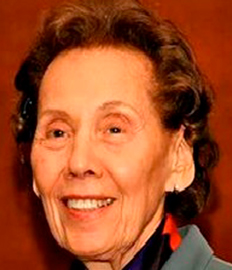  Estela Bravo